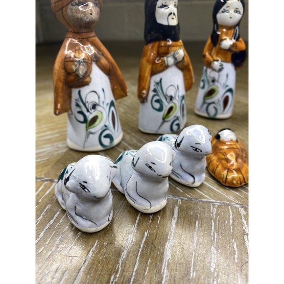 Mexican Folk Art 13 Pc NATIVITY SCENE Tonala Pottery Christmas Décor Green Brown - Picture 2 of 8